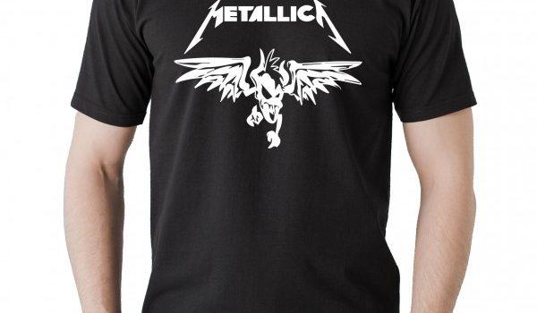 Weg met dat pak. Ga lekker in een t-shirt naar je klant. zakelijke kleding