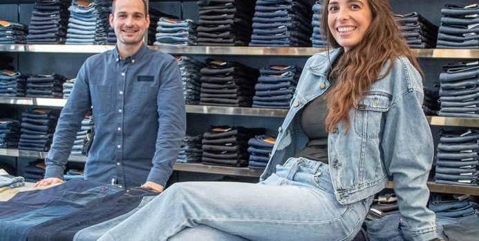 Klantgerichtheid bij de helpdesk. Alsof je jeans verkoopt. klantgerichtheid helpdesk